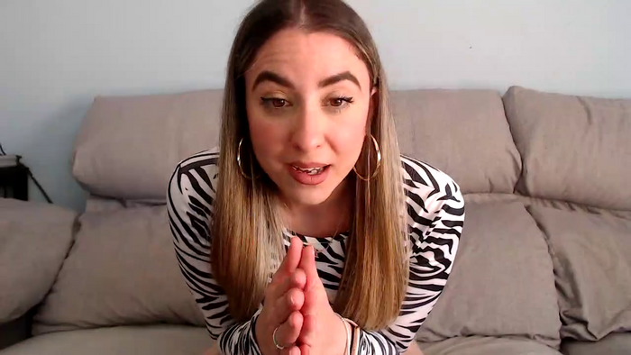 Leila25