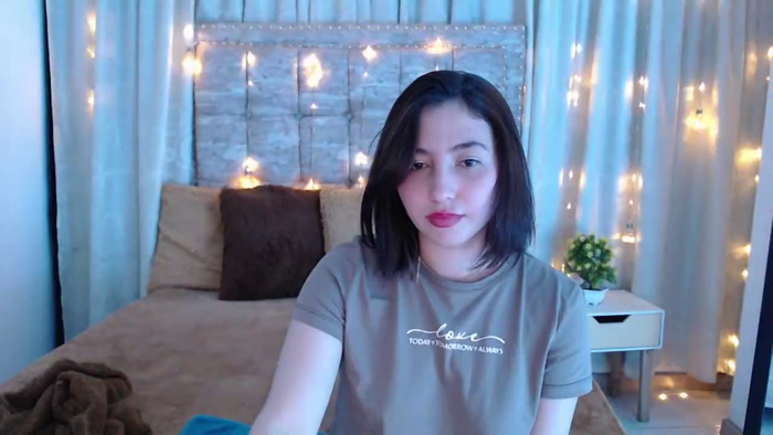 Zoe_Mills