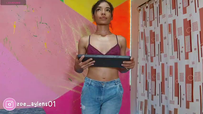 zoe_aylens