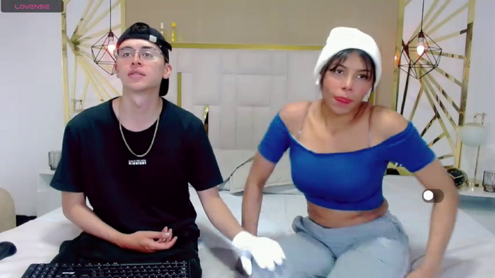 COUPLECUMBONNY