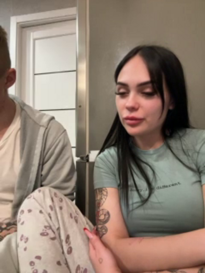 GroteskCouple