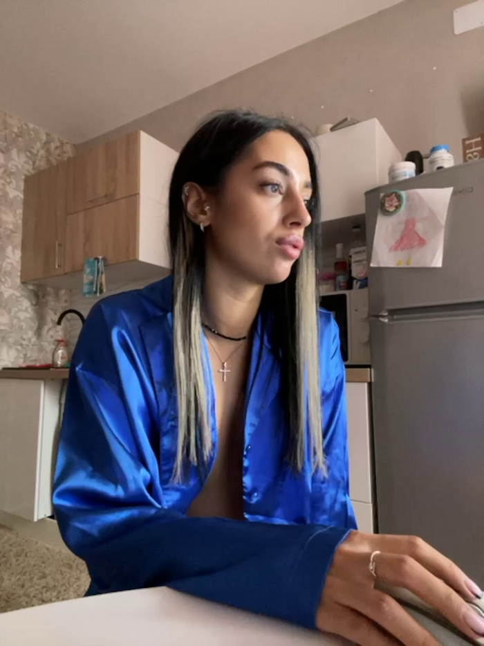 black-Lexi1