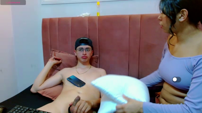 COUPLECUMBONNY