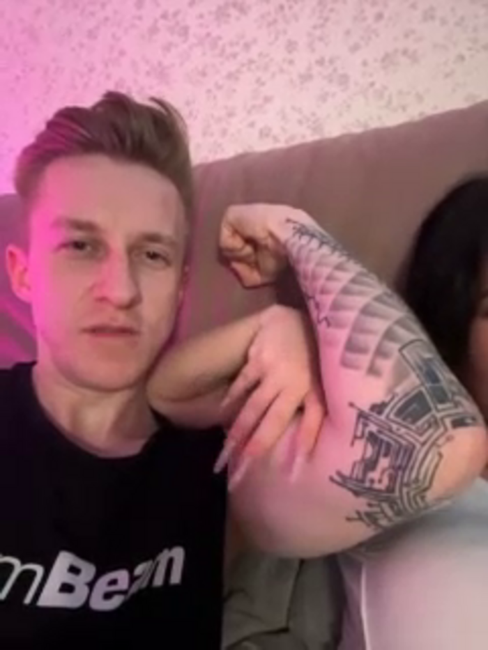 GroteskCouple