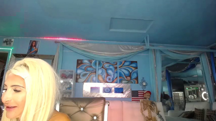adrianna_fox