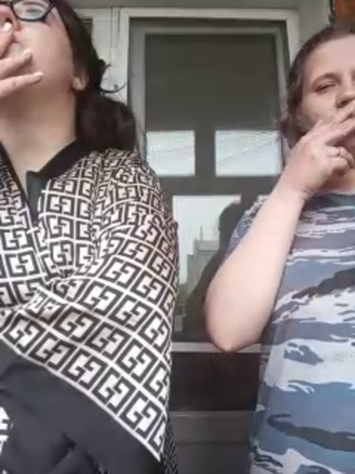 Paragirls24