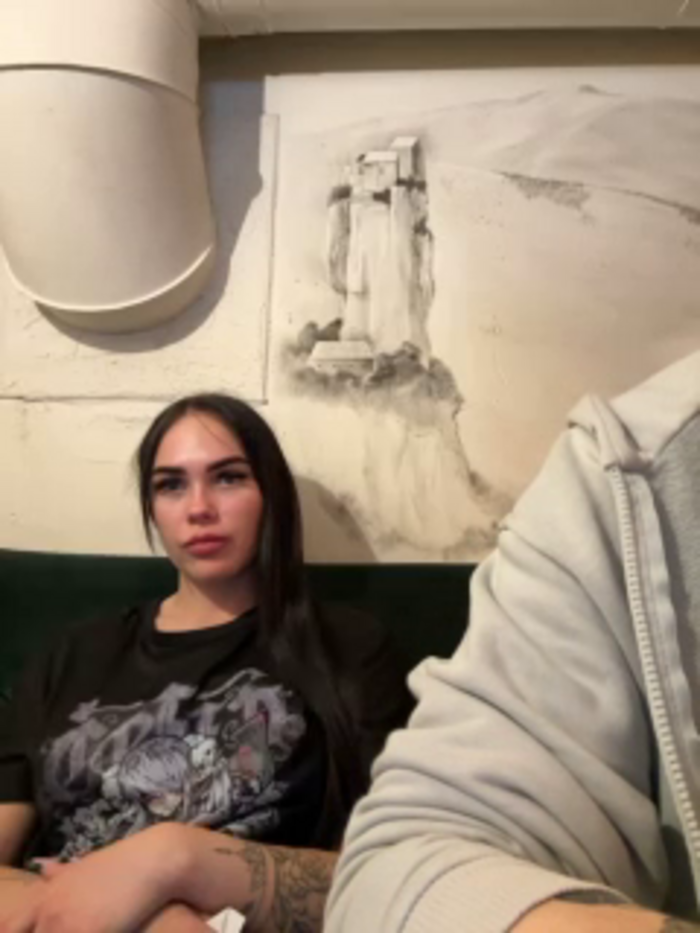 GroteskCouple