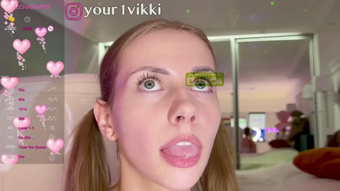 -VikkiL0vesCheese-