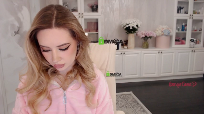 AnnaDaisy1