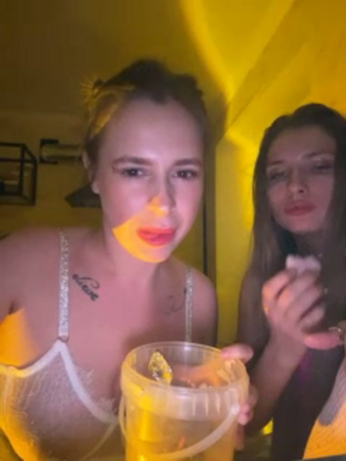 ladybuxxx
