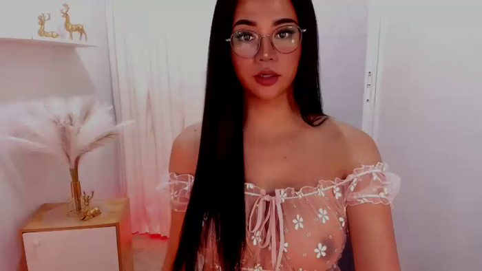FEMININEALICE