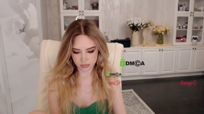 AnnaDaisy1