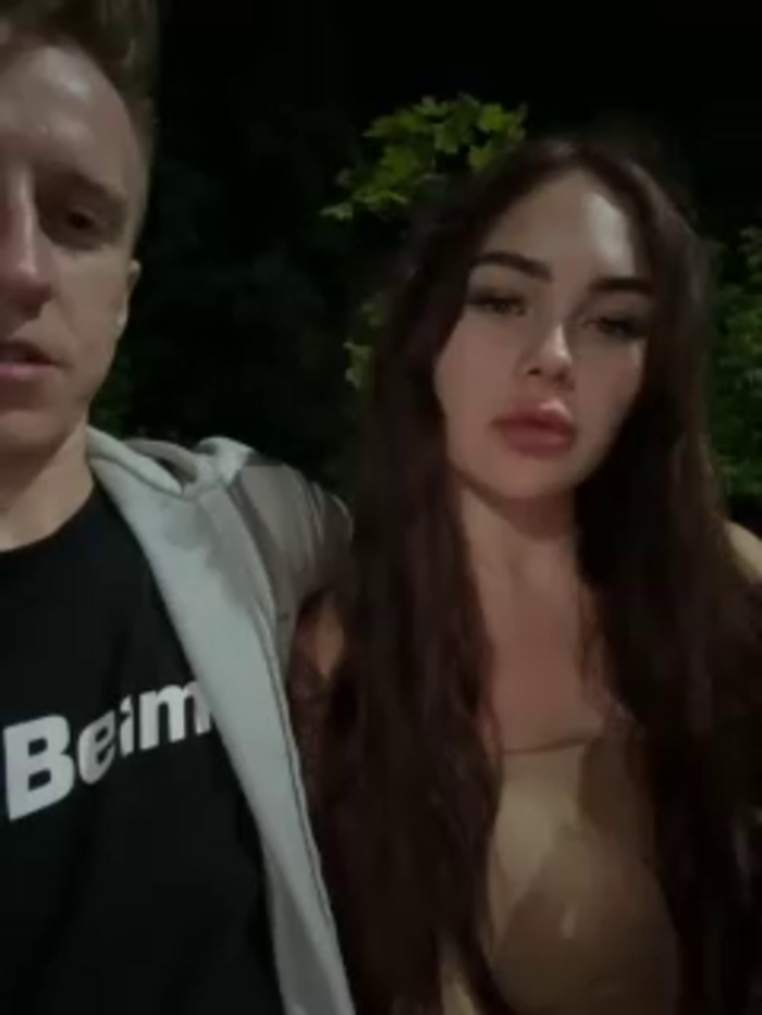 GroteskCouple