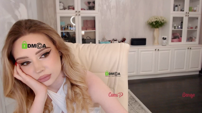 AnnaDaisy1