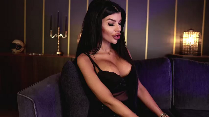 EleniaDevons