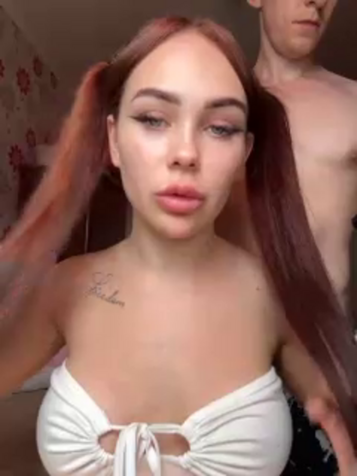 GroteskCouple