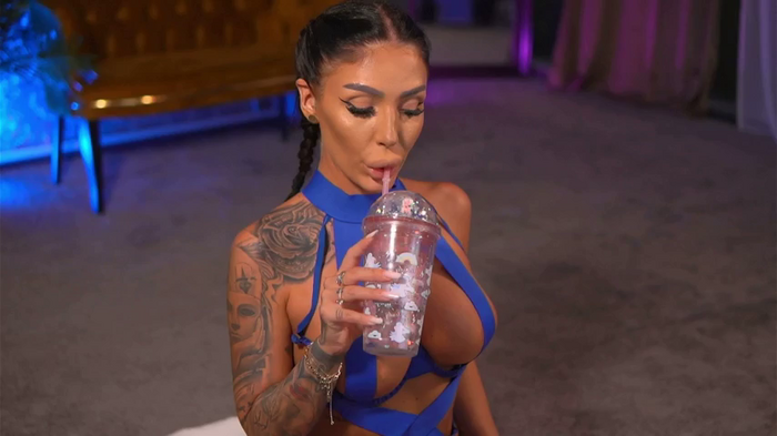 RaquelleVon