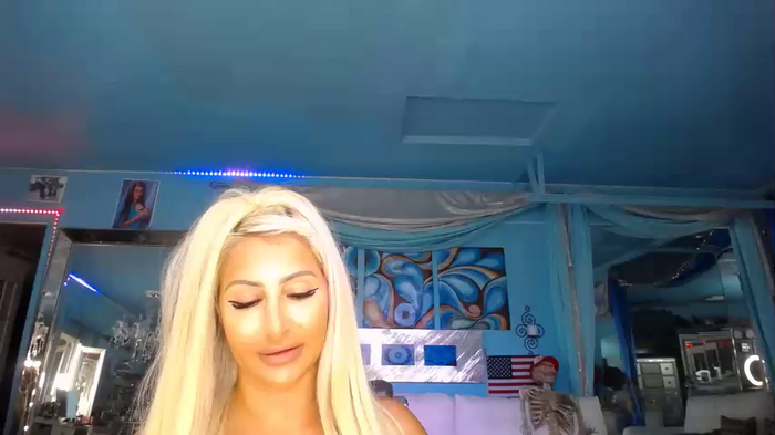 adrianna_fox