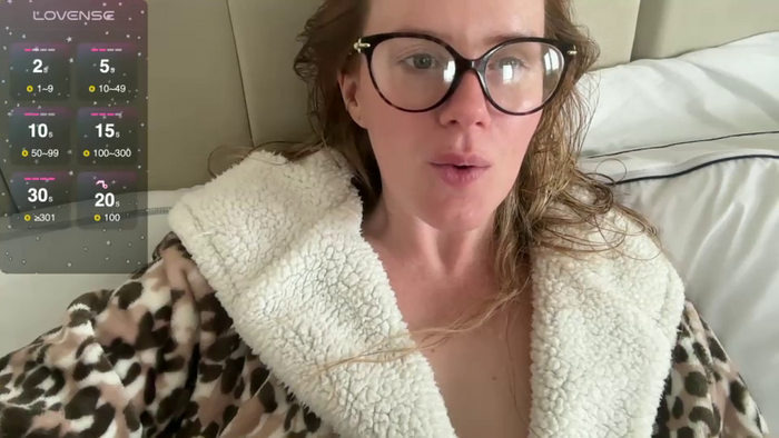 REDHEADROSIE