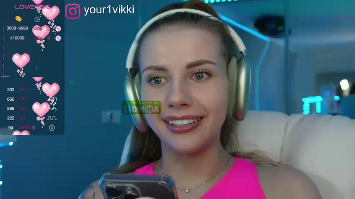 -VikkiL0vesCheese-