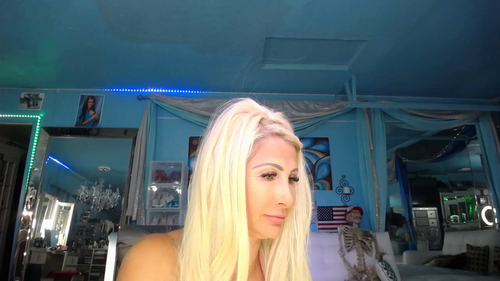adrianna_fox