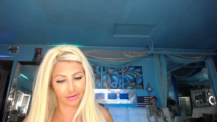 adrianna_fox