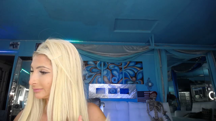 adrianna_fox