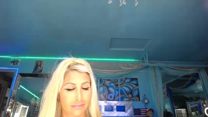 adrianna_fox