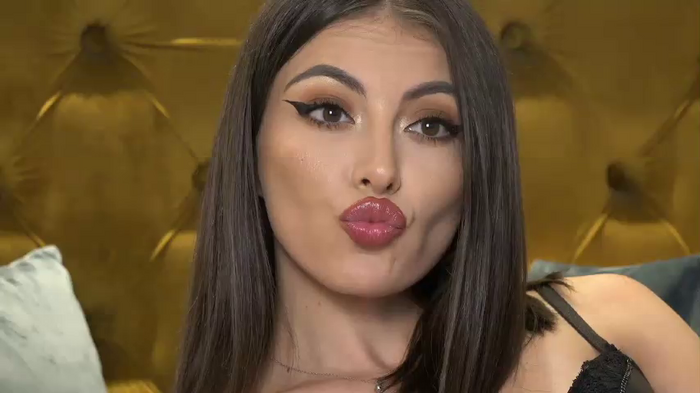 MoniqueMinx