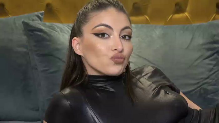 MoniqueMinx