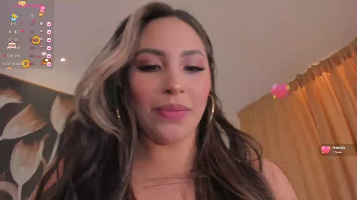 MiaRoberts1