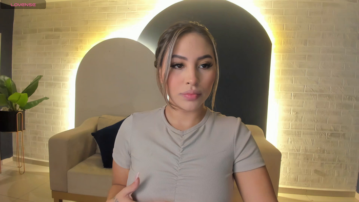 MiaRoberts1