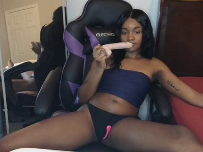 KrystalMilani