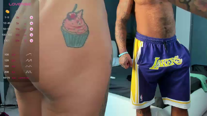 tattoomusclecouple