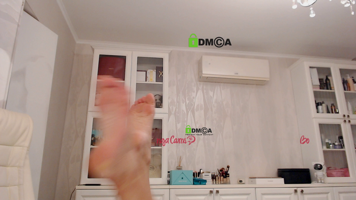 AnnaDaisy1