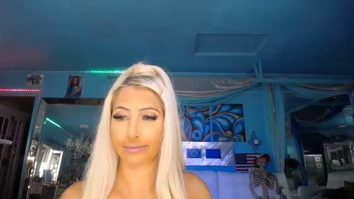 adrianna_fox