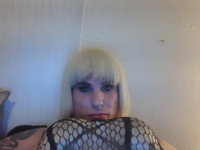 Wannabkinkyfe