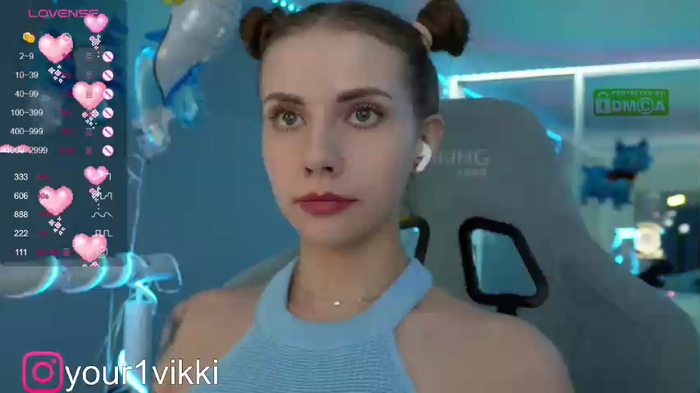 -VikkiL0vesCheese-