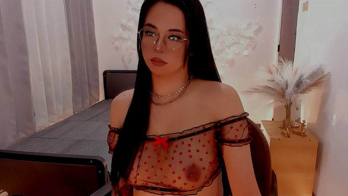 FEMININEALICE