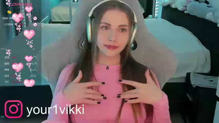 -VikkiL0vesCheese-
