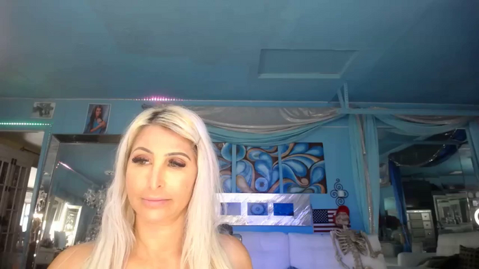 adrianna_fox