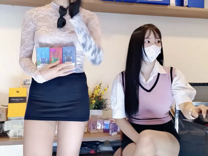 Lena-and-Naky