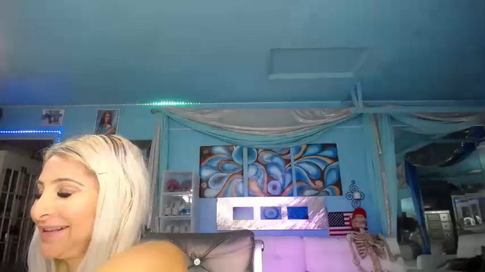 adrianna_fox