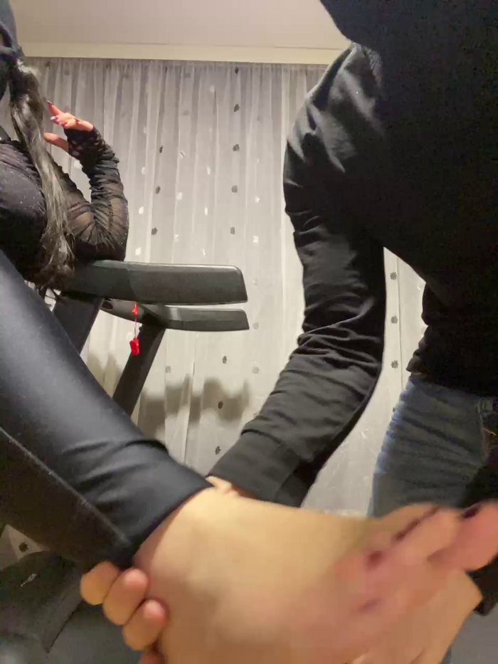 hotcouple857612