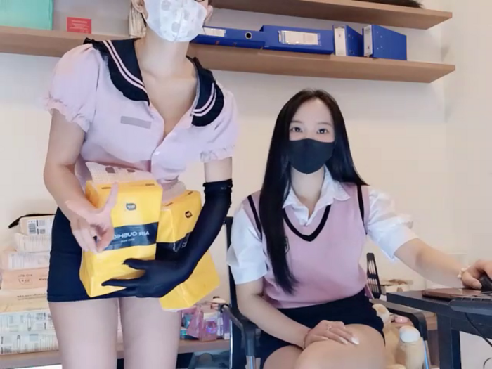 Lena-and-Naky