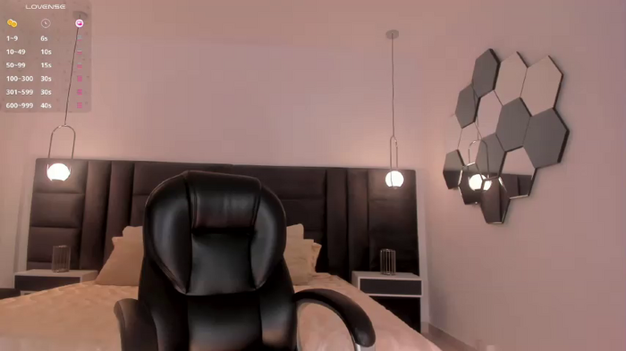 MiaRoberts1