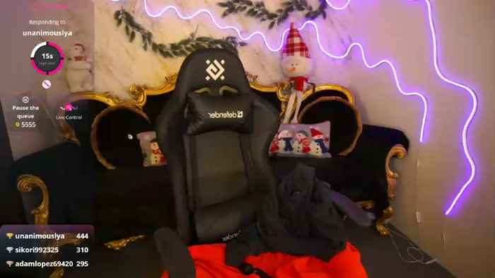 MikiiKiwi