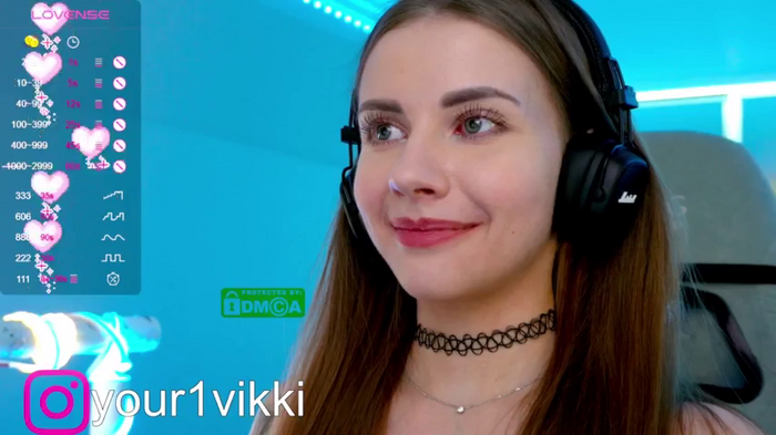 -VikkiL0vesCheese-