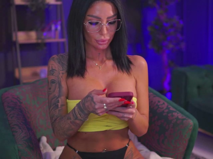 RaquelleVon
