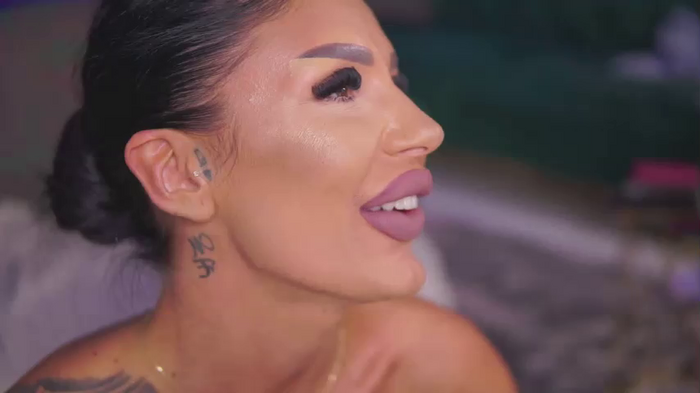 RaquelleVon